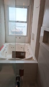 Espelho com moldura na cidade de Timbó