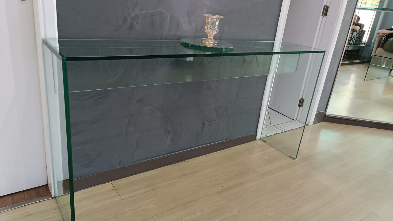 O que é Vidro riscado ou trincado? Saiba quando é perigoso manter